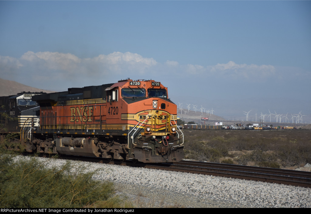 BNSF 4720